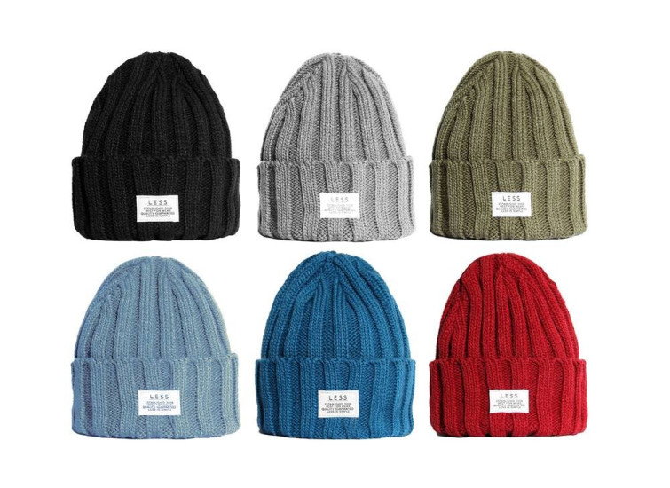 LESS - SIMPLE LOGO BEANIE