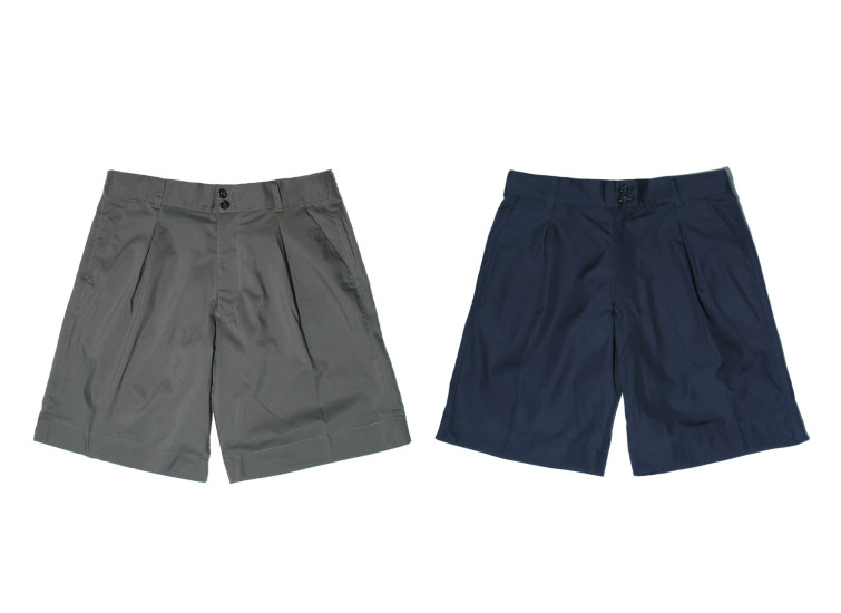 LESS - ONE TUCK SHORT